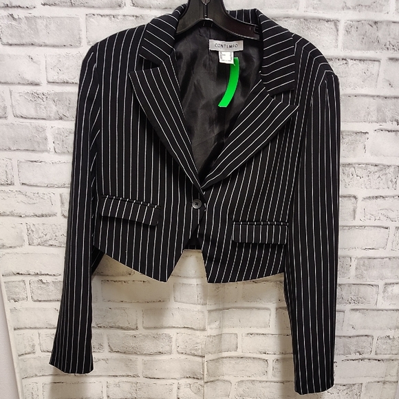 Contempo Black and White Striped Women's Blazer - Picture 1 of 3